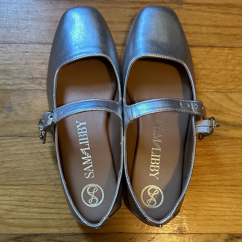 Sam and Libby flats.